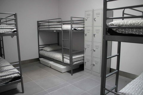 Perth City Backpackers Hostel - Note - Valid Passport Required To Check In - Accommodation 4U 3