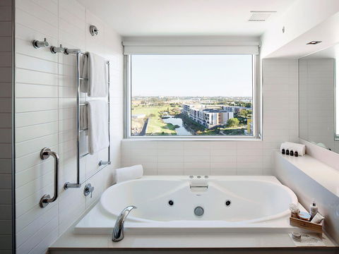 Crown Promenade Perth - Accommodation 4U 3
