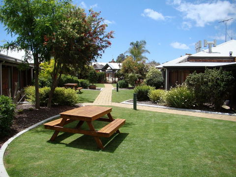 Dunsborough Central Motel - Accommodation 4U 3