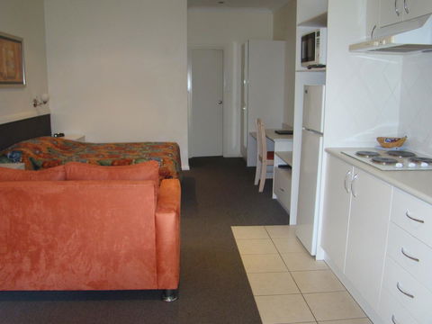 Dunsborough Central Motel - Accommodation 4U 22