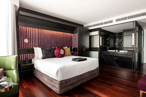 QT Perth - Accommodation 4U 24