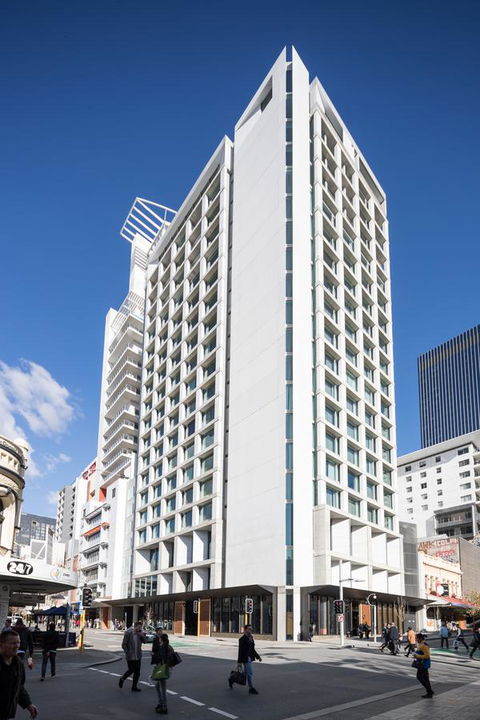 QT Perth - Accommodation 4U 7