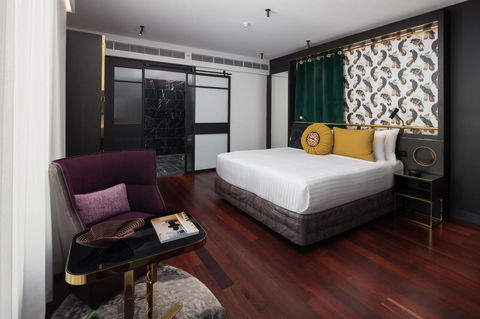 QT Perth - Accommodation 4U 5