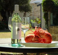 Lazy Lobster Holiday Units  Chalets - Accommodation 4U