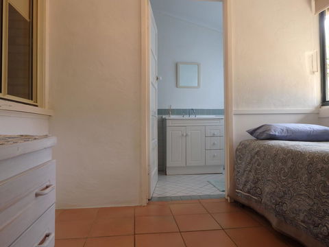 Lazy Lobster Holiday Units & Chalets - Accommodation 4U 13