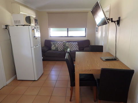 Lazy Lobster Holiday Units & Chalets - Accommodation 4U 5