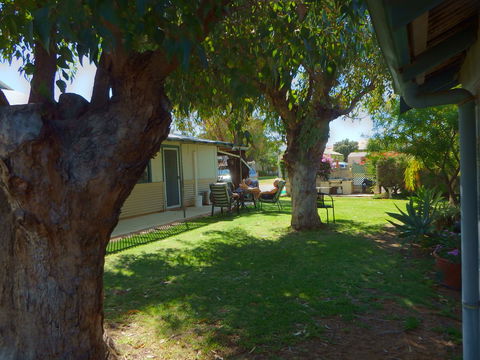 Lazy Lobster Holiday Units & Chalets - Accommodation 4U 32