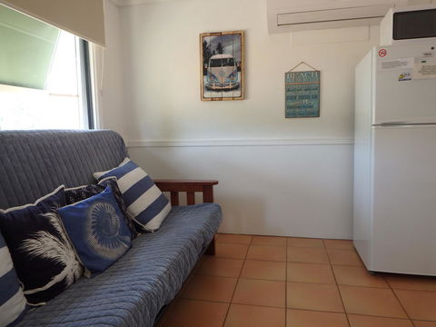 Lazy Lobster Holiday Units & Chalets - Accommodation 4U 14