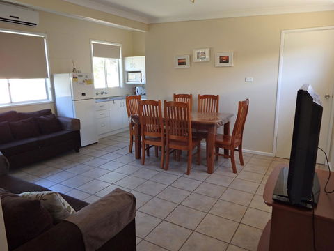 Lazy Lobster Holiday Units & Chalets - Accommodation 4U 23