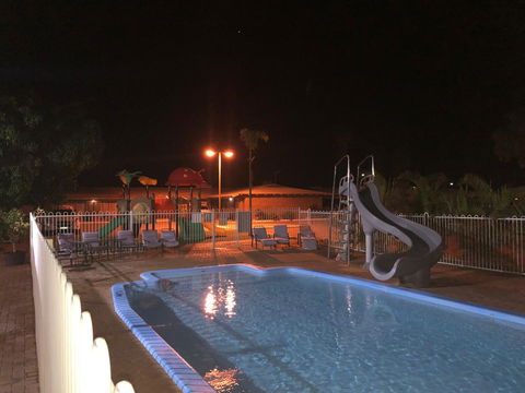 Carnarvon Motel - Accommodation 4U 10