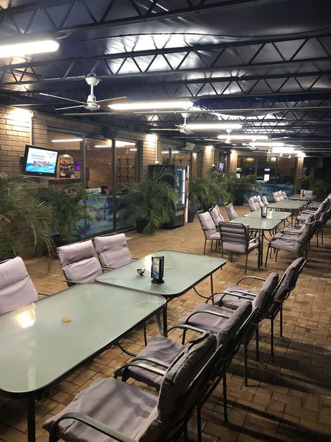 Carnarvon Motel - Accommodation 4U 8