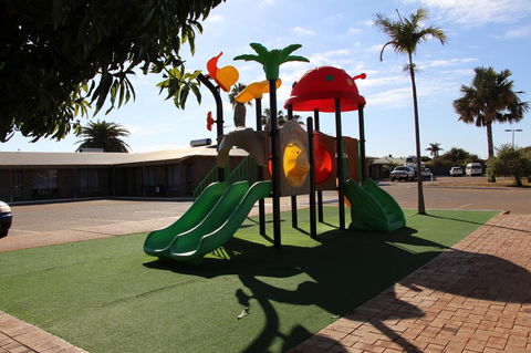 Carnarvon Motel - Accommodation 4U 18