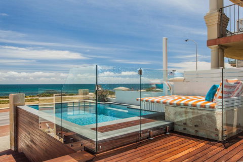 Cottesloe Beach House I - Accommodation 4U 14
