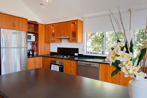 Cottesloe Beach House I - Accommodation 4U 15