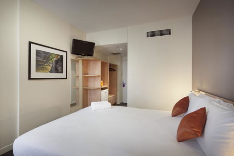 Ibis Perth - Accommodation 4U 25