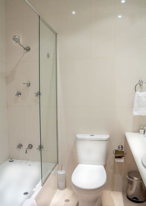 European Hotel - Accommodation 4U 30
