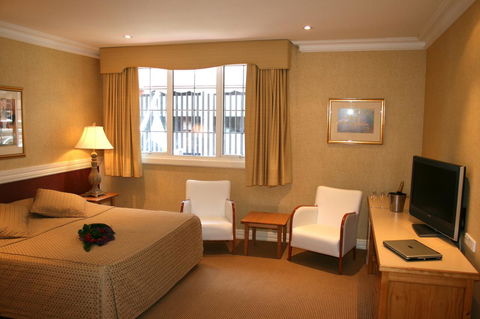 European Hotel - Accommodation 4U 22