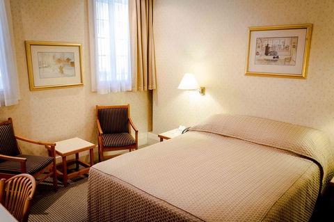 European Hotel - Accommodation 4U 25