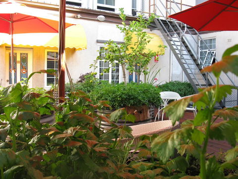European Hotel - Accommodation 4U 9