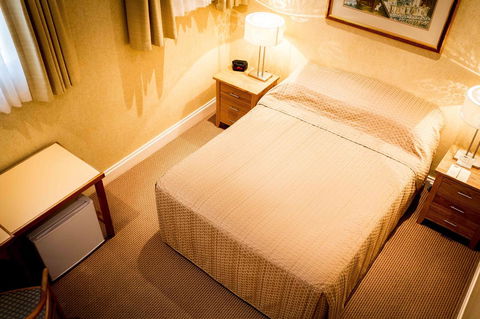 European Hotel - Accommodation 4U 28