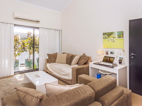Home Apartment - Perth City Centre - Free WiFi - Accommodation 4U 0
