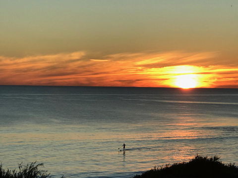 Cottesloe Beachfront Ocean View Apartment - Accommodation 4U 4