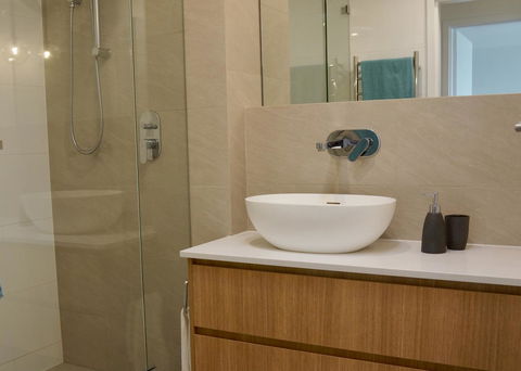 Cottesloe Beachfront Ocean View Apartment - Accommodation 4U 17