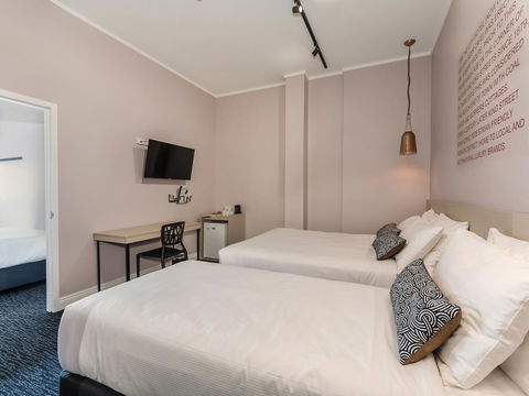 Nightcap At Belgian Beer Cafe - Accommodation 4U 43