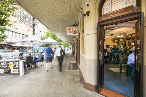 Nightcap At Belgian Beer Cafe - Accommodation 4U 28