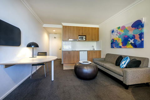 Oaks Perth Hotel - Accommodation 4U 22