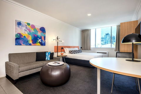Oaks Perth Hotel - Accommodation 4U 23