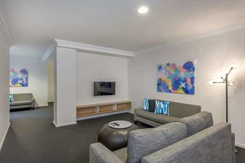 Oaks Perth Hotel - Accommodation 4U 18