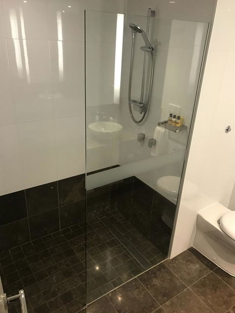 Residence On Langley Park - Accommodation 4U 5