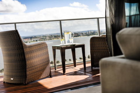 Fraser Suites Perth - Accommodation 4U 7
