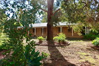 Book Mundaring Accommodation Vacations Accommodation 4U Accommodation 4U