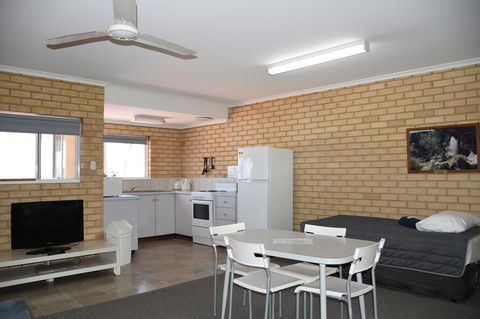Kalbarri Seafront Villas - Accommodation 4U 16