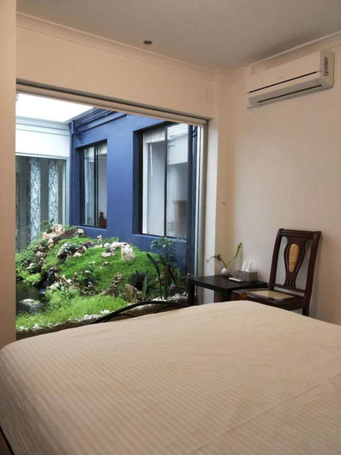 Perth Lake Side Lodge - Accommodation 4U 5