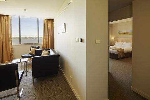 Quality Hotel Ambassador Perth - Accommodation 4U 24