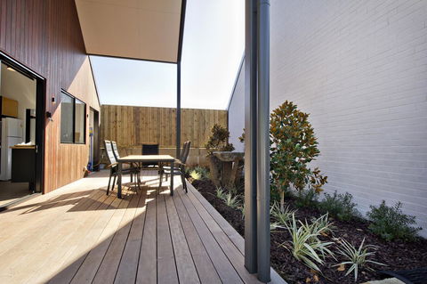 Margaret River Bungalow-1-street - Pet Friendly - Accommodation 4U 13