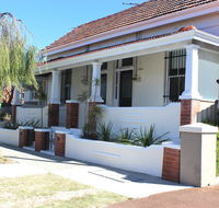 Captain's Heritage Cottage - Accommodation 4U