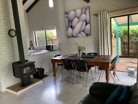 Beachside Prevelly Villas - Accommodation 4U 5