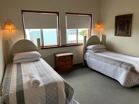 Beachside Prevelly Villas - Accommodation 4U 26