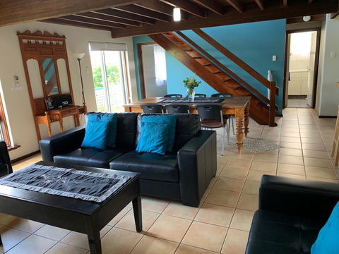 Beachside Prevelly Villas - Accommodation 4U 25