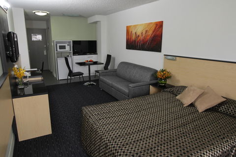Comfort Inn & Suites Goodearth Perth - Accommodation 4U 18