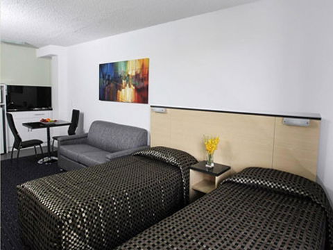 Comfort Inn & Suites Goodearth Perth - Accommodation 4U 19