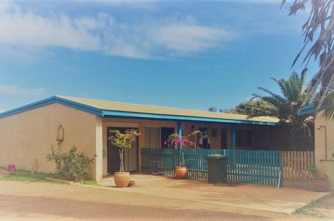 Surf Shack - Accommodation 4U 3