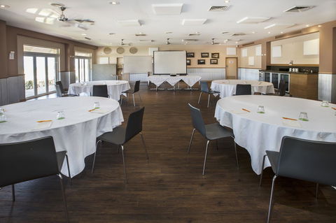 The Continental Hotel - Accommodation 4U 19