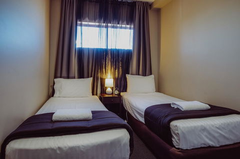 Crossroads Hotel - Accommodation 4U 8