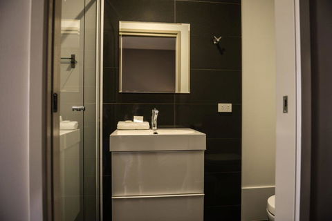 Crossroads Hotel - Accommodation 4U 22