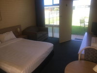 Book Junee Accommodation Vacations Accommodation 4U Accommodation 4U